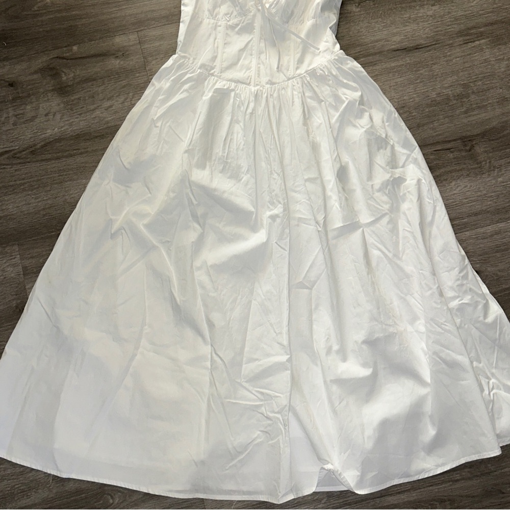 Moon River V Neck Corset Midi Dress - Picture 13 of 15